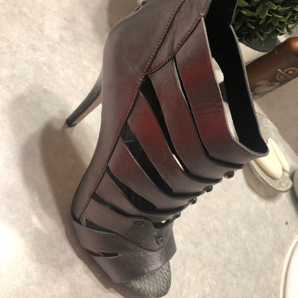 Shoes OFFERS WELCOME